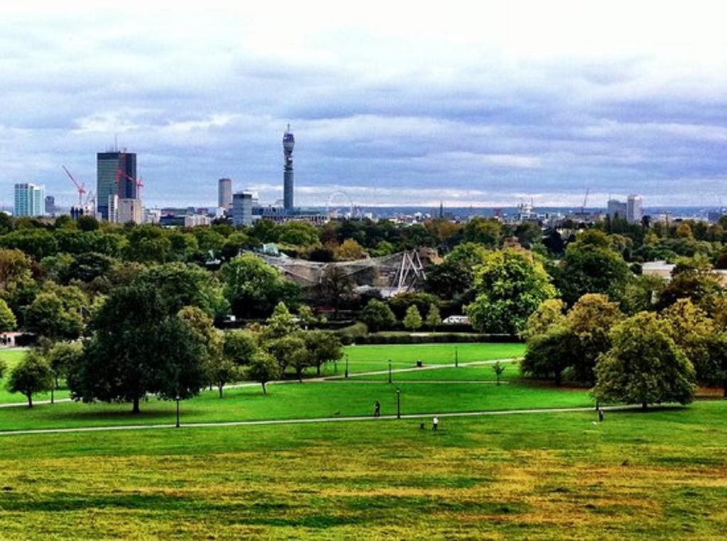 Отель Hampstead Britannia Лондон Экстерьер фото